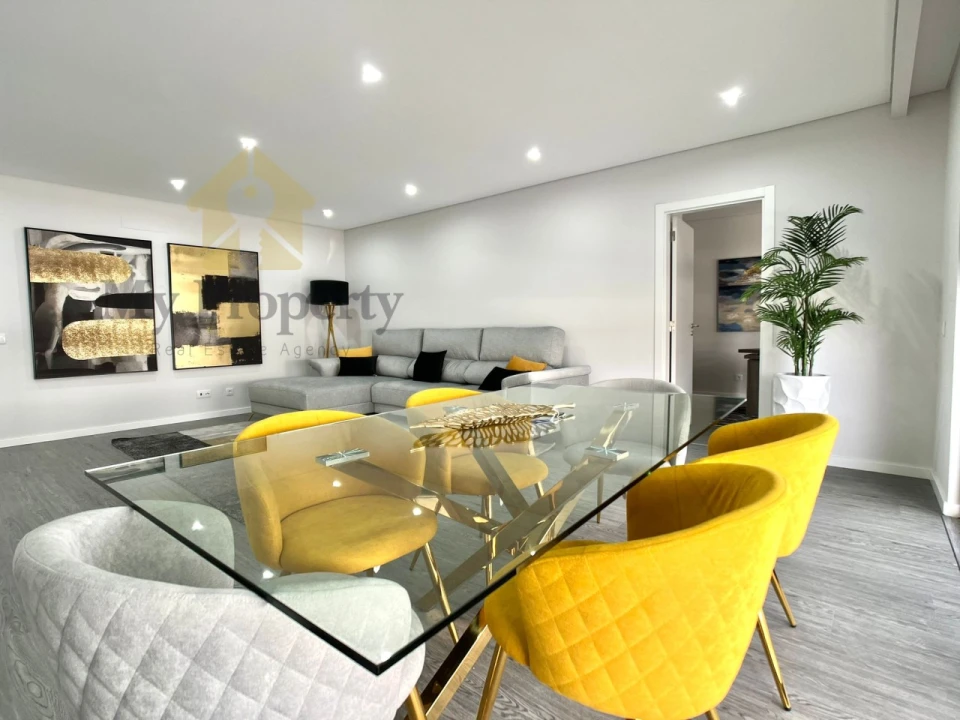 Apartamento T2 para Venda em Quelfes Foto 1