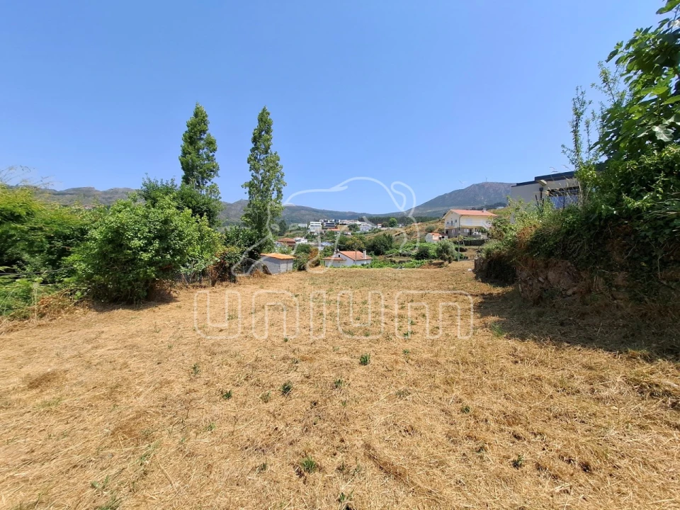 Terreno para Venda em Loivo Foto 7