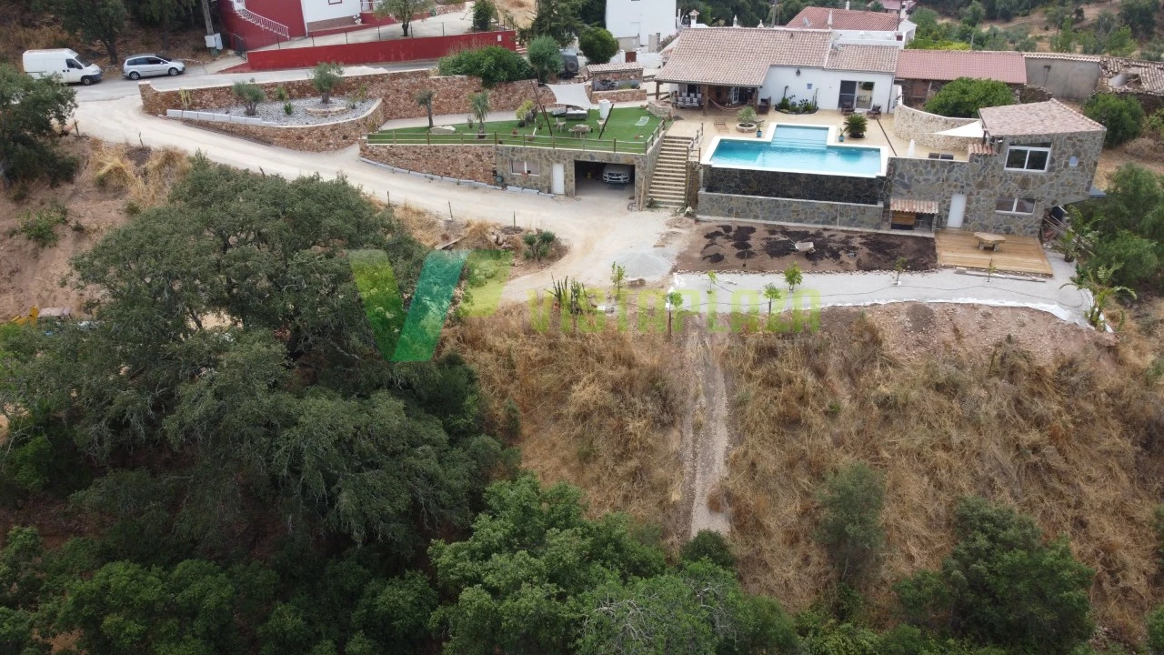 Moradia T3 para Venda em Alte Foto 31