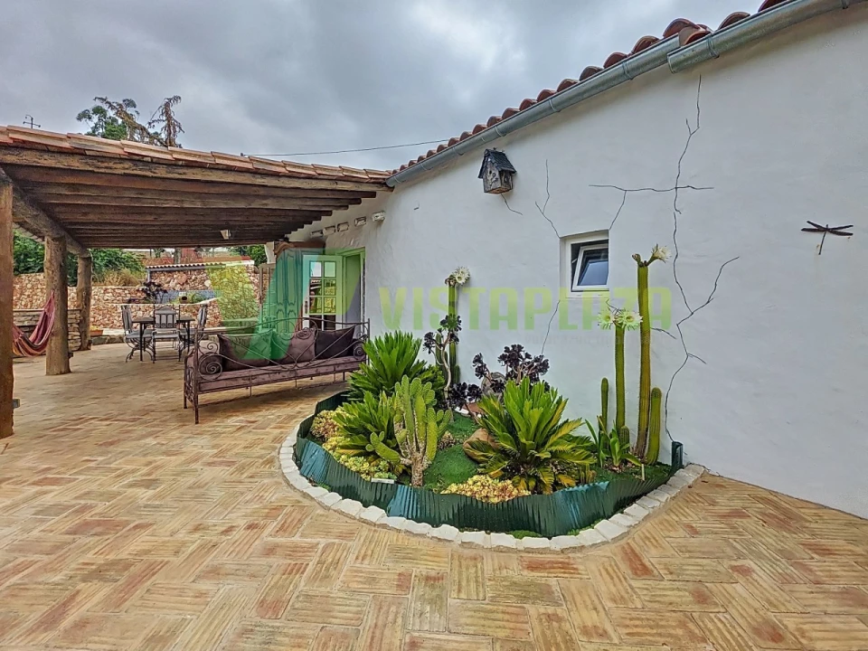 Moradia T3 para Venda em Alte Foto 34