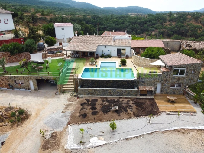 Moradia T3 para Venda em Alte Foto 5