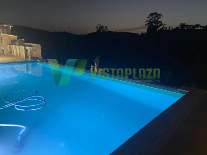 Moradia T3 para Venda em Alte Foto 51