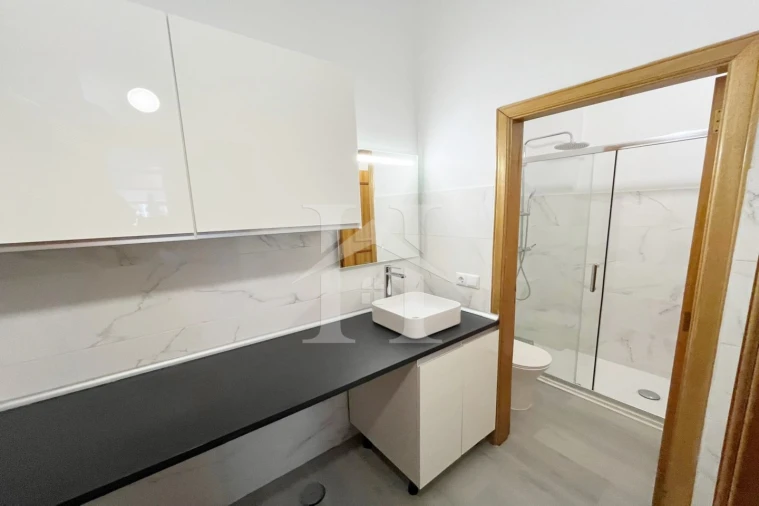 Apartamento T1 para Venda em Queluz e Belas Foto 3