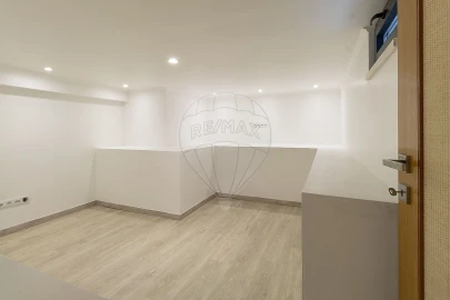 Moradia T3 para Venda em Mafamude e Vilar do Paraíso