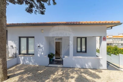 Moradia T3 para Venda em Mafamude e Vilar do Paraíso