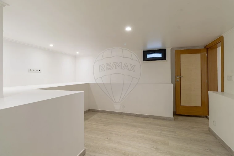 Moradia T3 para Venda em Mafamude e Vilar do Paraíso Foto 25
