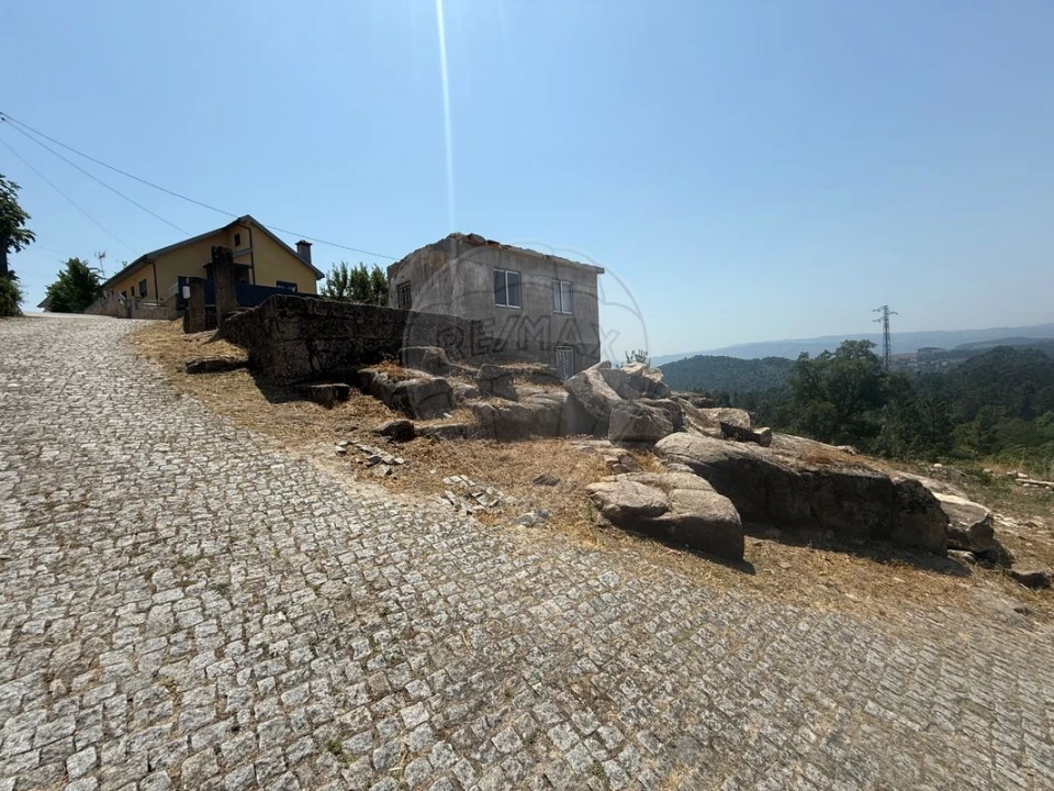 Moradia T2 para Venda em Atei Foto 1