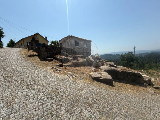 Moradia T2 para Venda em Atei