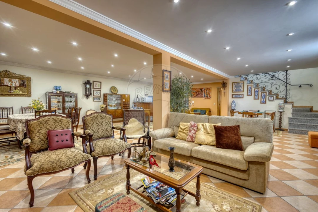 Moradia T4 para Venda em Recardães e Espinhel Foto 44