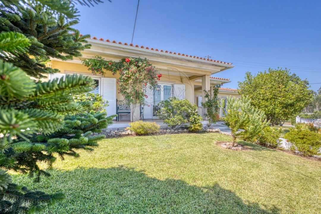 Moradia T4 para Venda em Recardães e Espinhel Foto 21