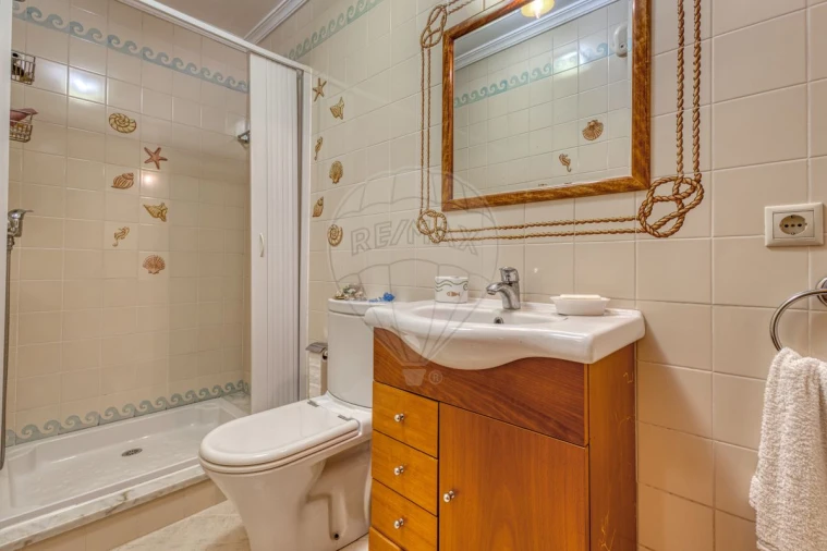 Moradia T4 para Venda em Recardães e Espinhel Foto 35