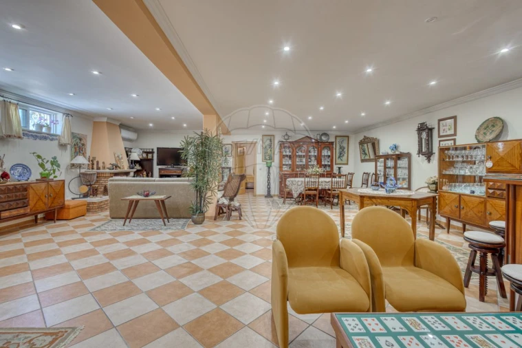 Moradia T4 para Venda em Recardães e Espinhel Foto 37