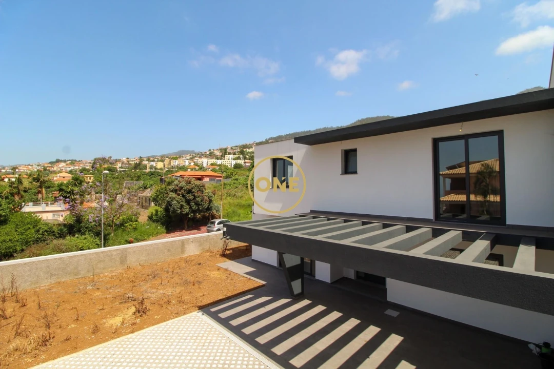 Moradia T3 para Venda em São Roque Foto 34