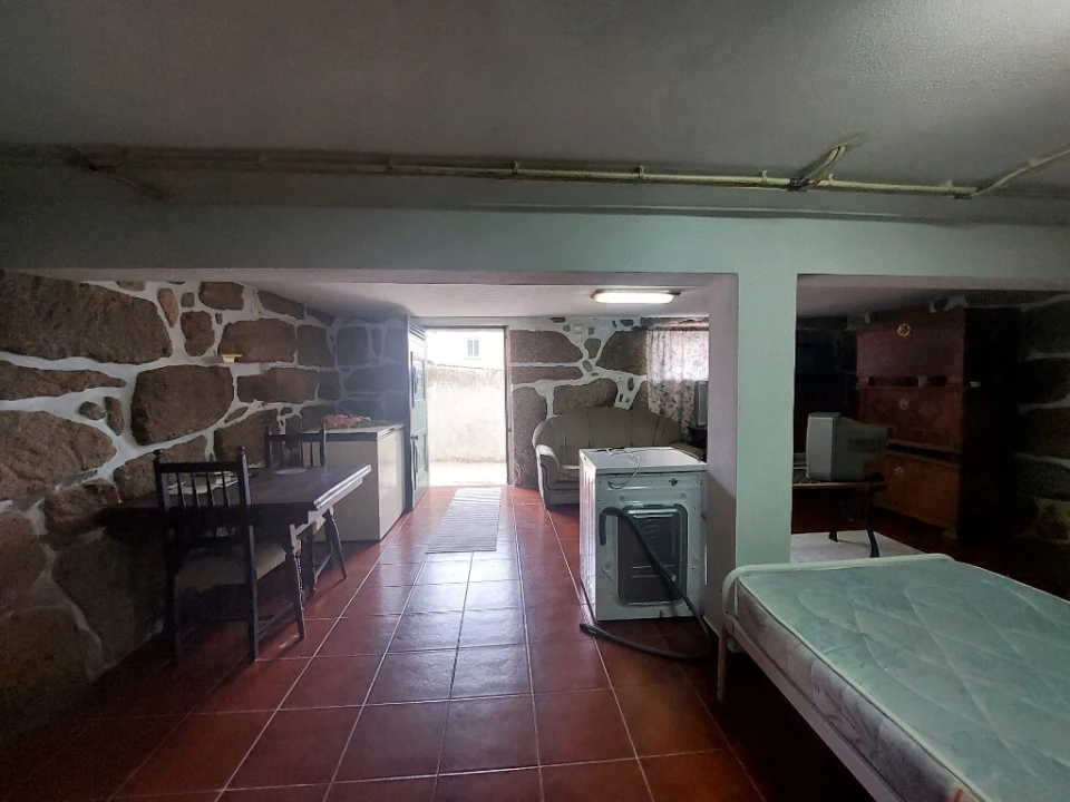 Moradia T3 para Venda em Ervedal e Vila Franca da Beira Foto 10