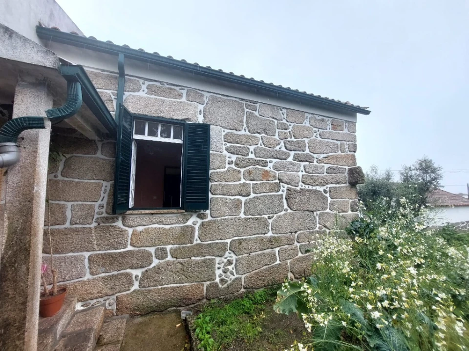 Moradia T3 para Venda em Ervedal e Vila Franca da Beira Foto 38