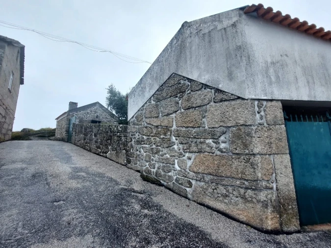 Moradia T3 para Venda em Ervedal e Vila Franca da Beira Foto 13