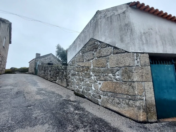 Moradia T3 para Venda em Ervedal e Vila Franca da Beira Foto 15