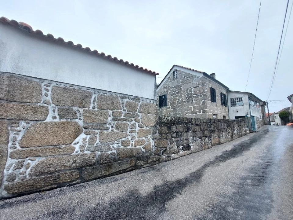 Moradia T3 para Venda em Ervedal e Vila Franca da Beira Foto 14