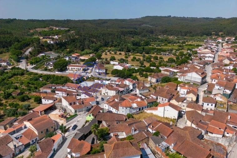 Moradia T1 para Venda em Malhou, Louriceira e Espinheiro Foto 2