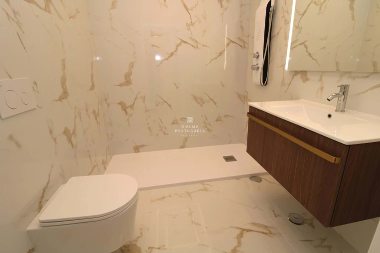 Apartamento T3 para Venda em Quarteira Foto 18
