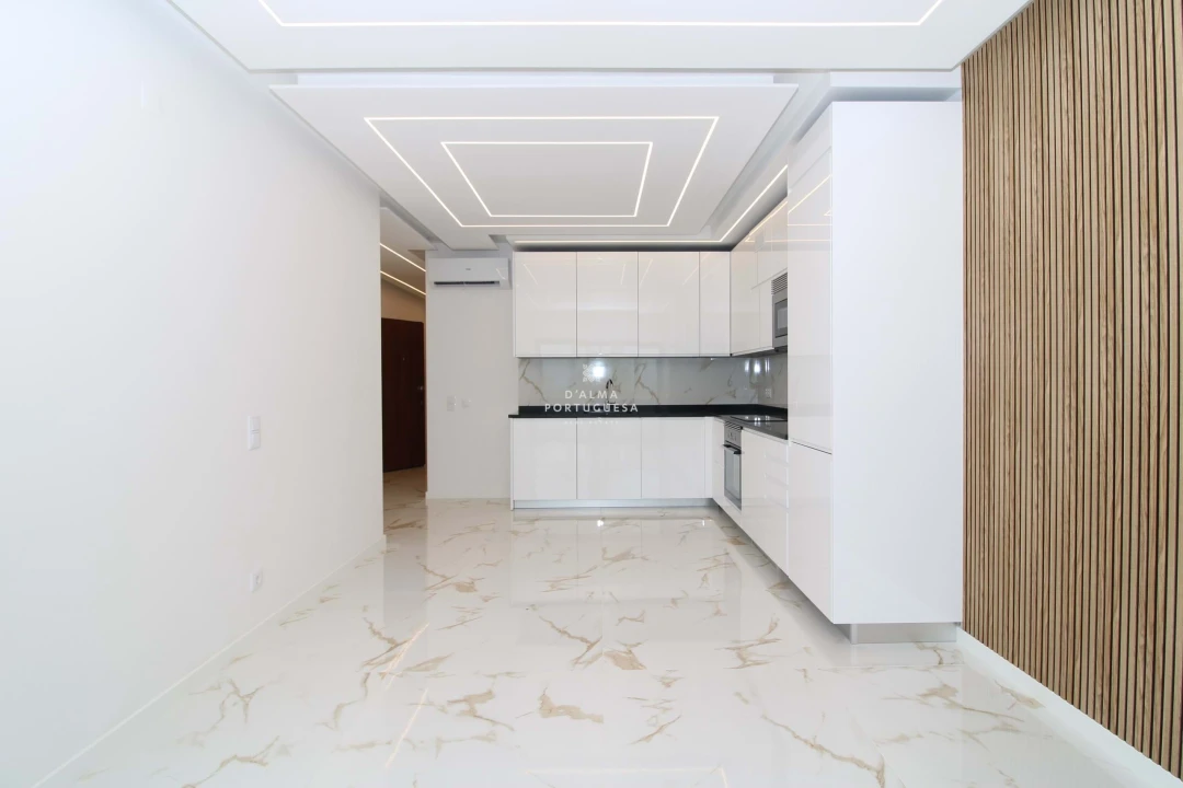 Apartamento T3 para Venda em Quarteira Foto 6