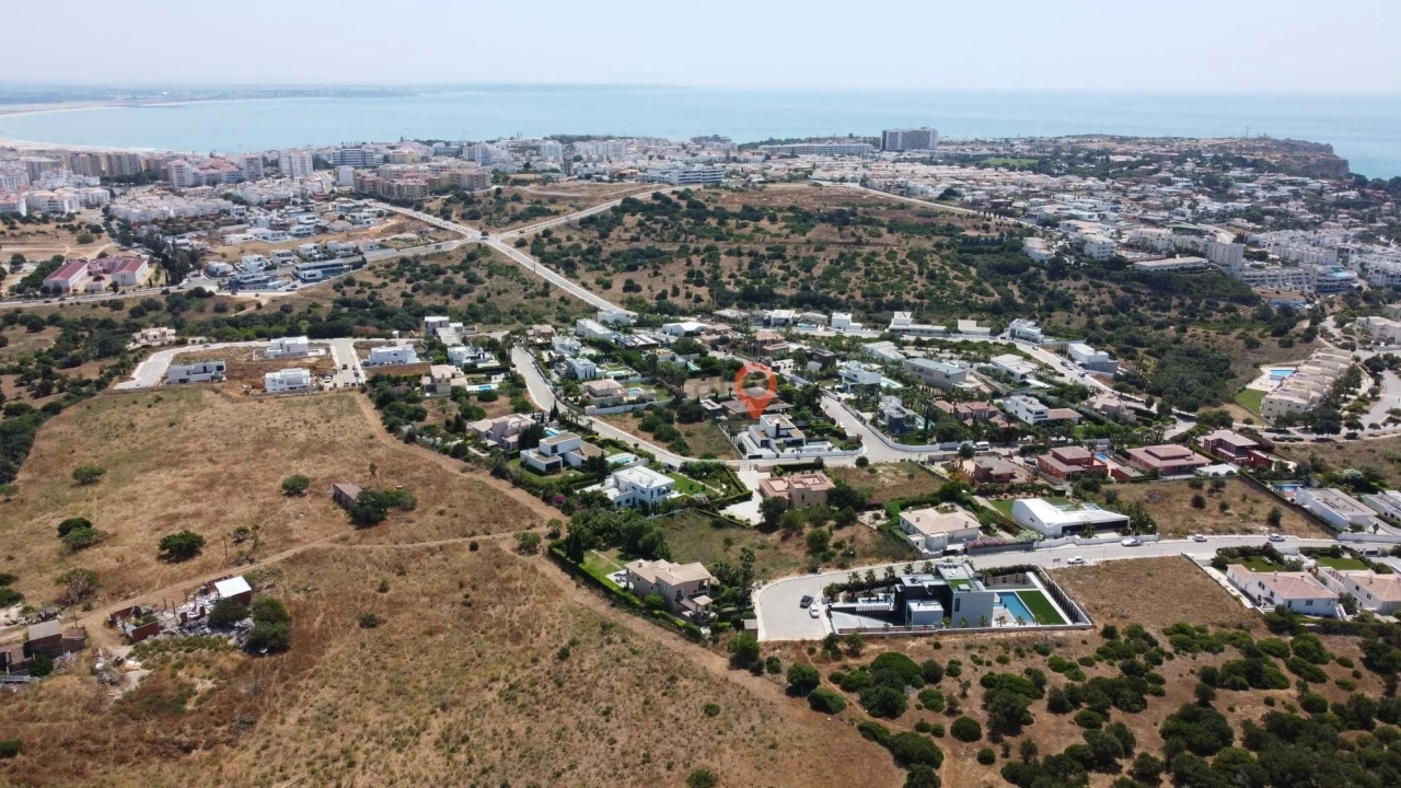 Terreno para Venda em Lagos (São Sebastião e Santa Maria) Foto 5