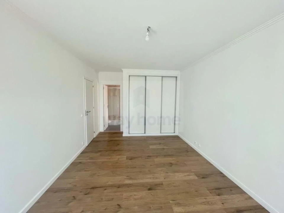 Moradia T4 para Venda em Ericeira Foto 15