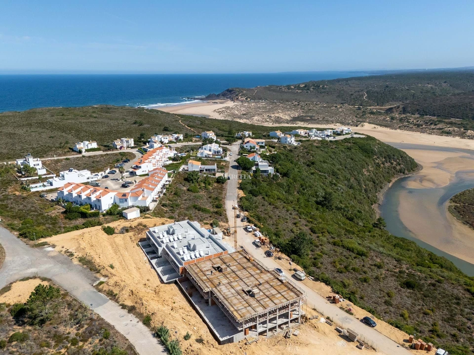 Apartamento T2 para Venda em Aljezur Foto 18