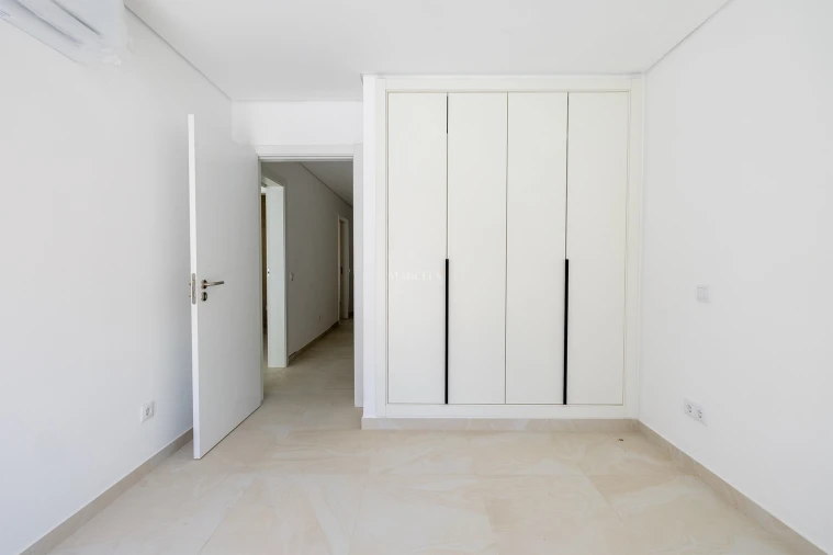 Apartamento T2 para Venda em Aljezur Foto 7