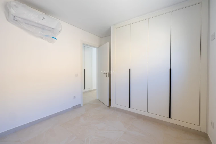 Apartamento T2 para Venda em Aljezur Foto 4