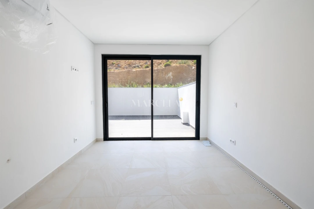 Apartamento T2 para Venda em Aljezur Foto 6