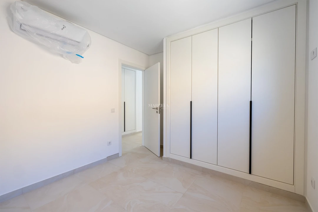 Apartamento T2 para Venda em Aljezur Foto 4