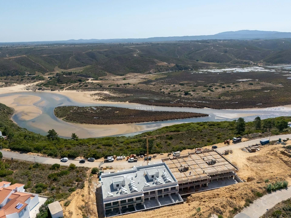 Apartamento T1 para Venda em Aljezur Foto 13