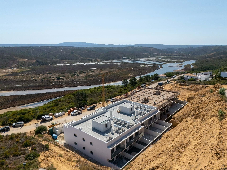 Apartamento T1 para Venda em Aljezur Foto 10