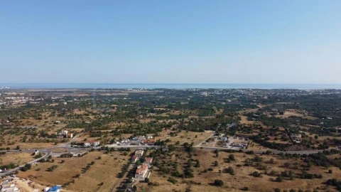 Terreno para Venda em Boliqueime