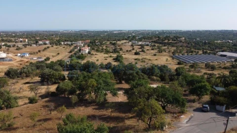 Terreno para Venda em Boliqueime