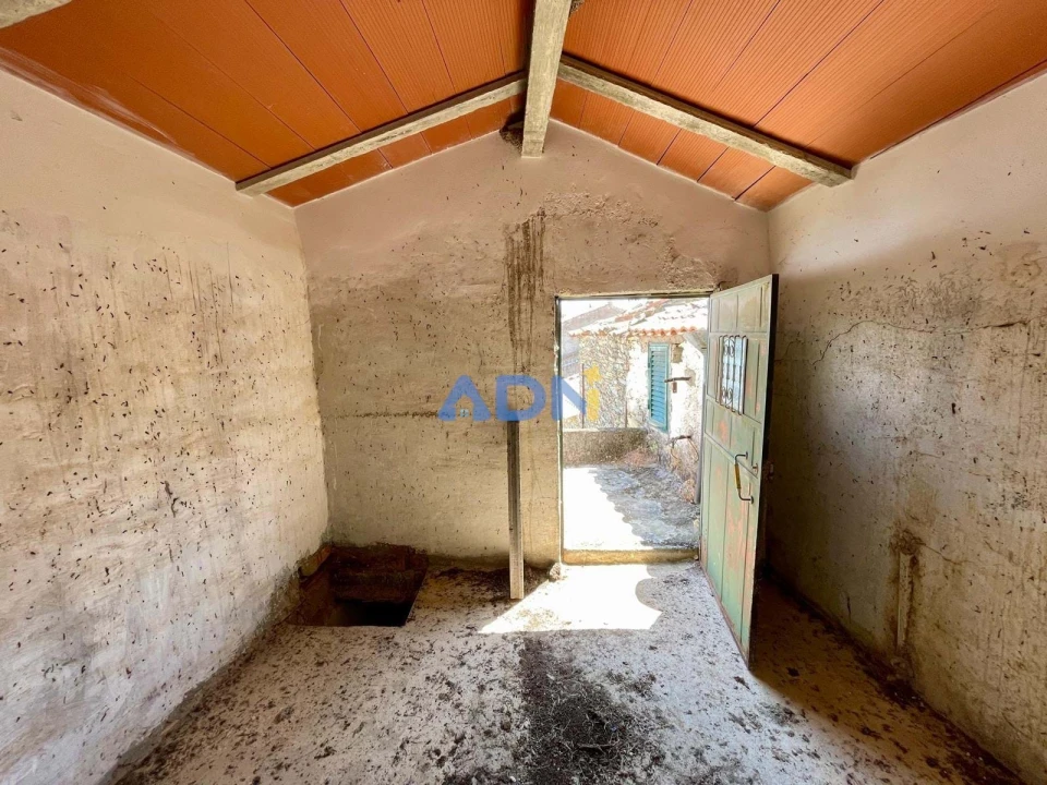 Moradia T2 para Venda em Rosmaninhal Foto 14