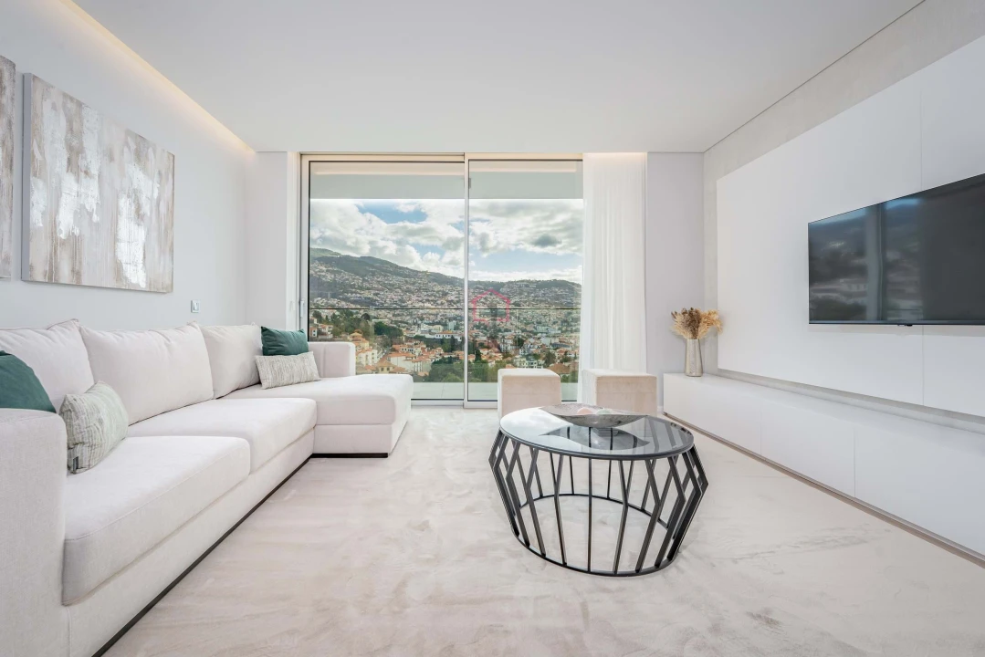 Apartamento T2 para Arrendamento em Funchal (São Pedro) Foto 11