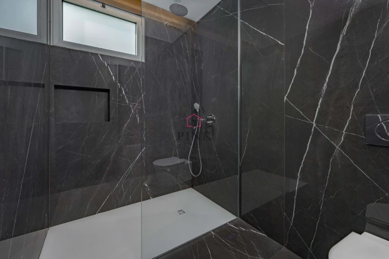 Apartamento T2 para Arrendamento em Funchal (São Pedro) Foto 22