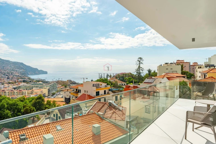 Apartamento T2 para Arrendamento em Funchal (São Pedro) Foto 2