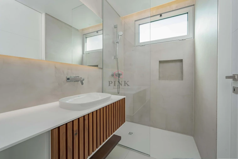 Apartamento T2 para Arrendamento em Funchal (São Pedro) Foto 24