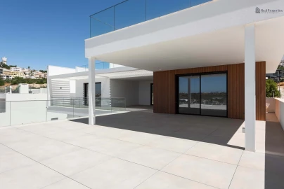 Moradia T4 para Venda em Albufeira e Olhos de Água