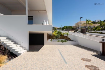 Moradia T4 para Venda em Albufeira e Olhos de Água