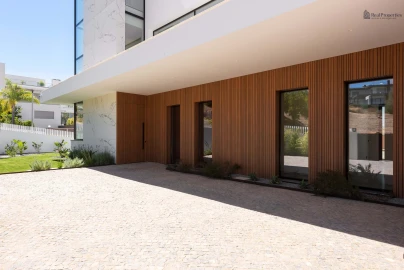 Moradia T4 para Venda em Albufeira e Olhos de Água