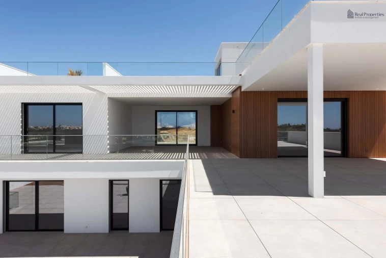 Moradia T4 para Venda em Albufeira e Olhos de Água Foto 46