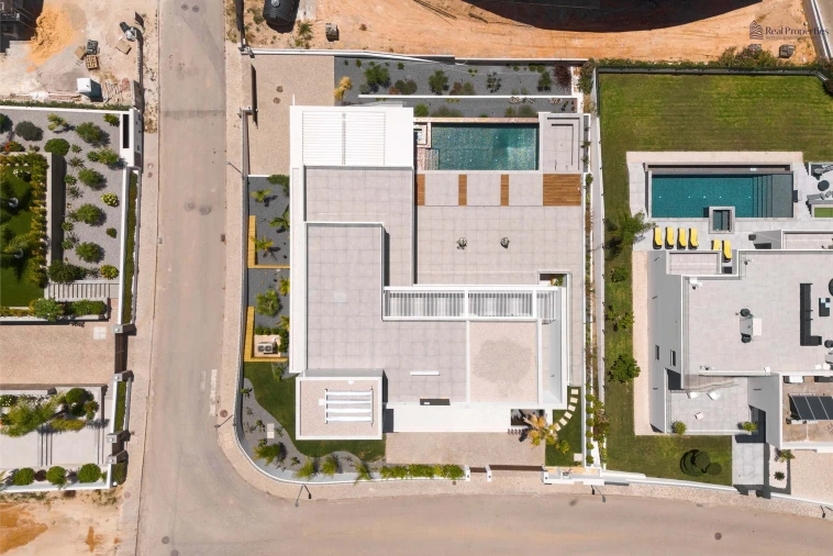 Moradia T4 para Venda em Albufeira e Olhos de Água Foto 52