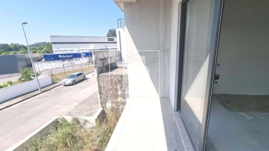 Moradia T3 para Venda em Fonte Arcada e Oliveira Foto 14