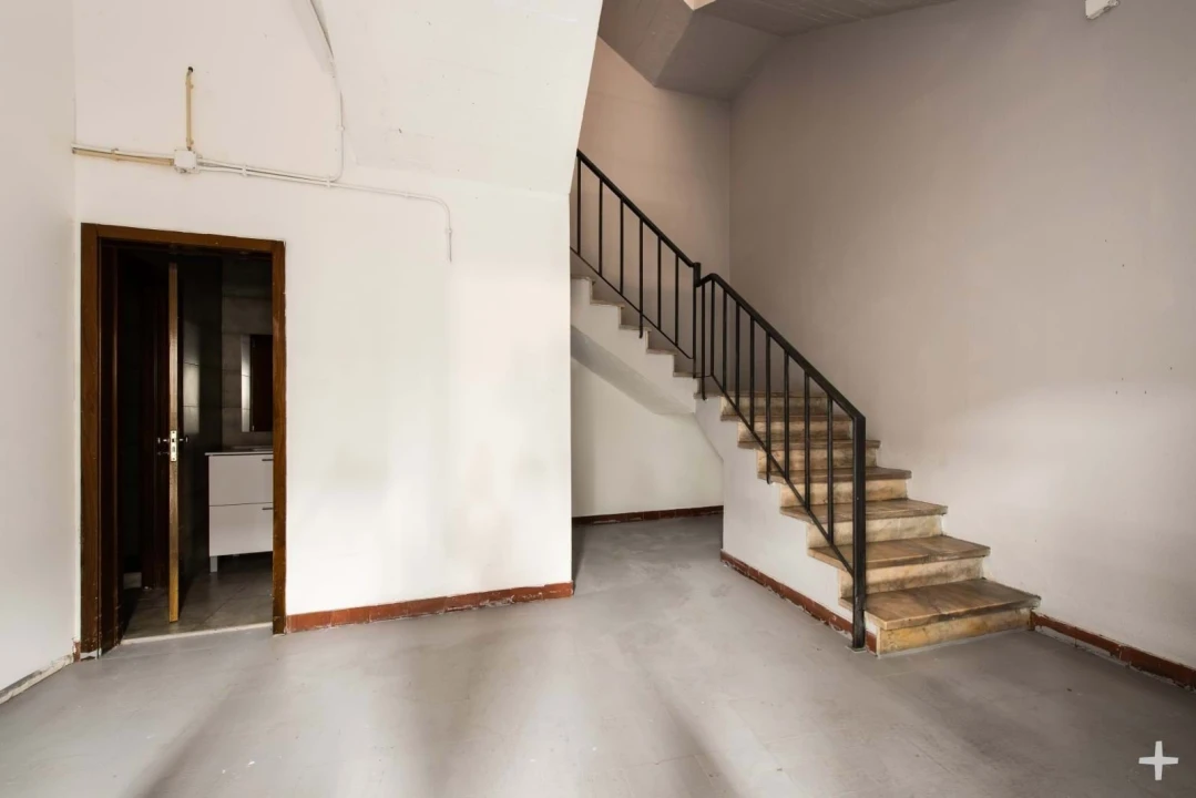 Armazém para Venda em São Domingos de Benfica Foto 13