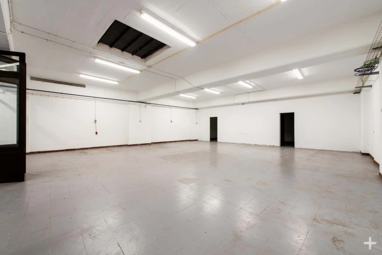 Armazém para Venda em São Domingos de Benfica Foto 10