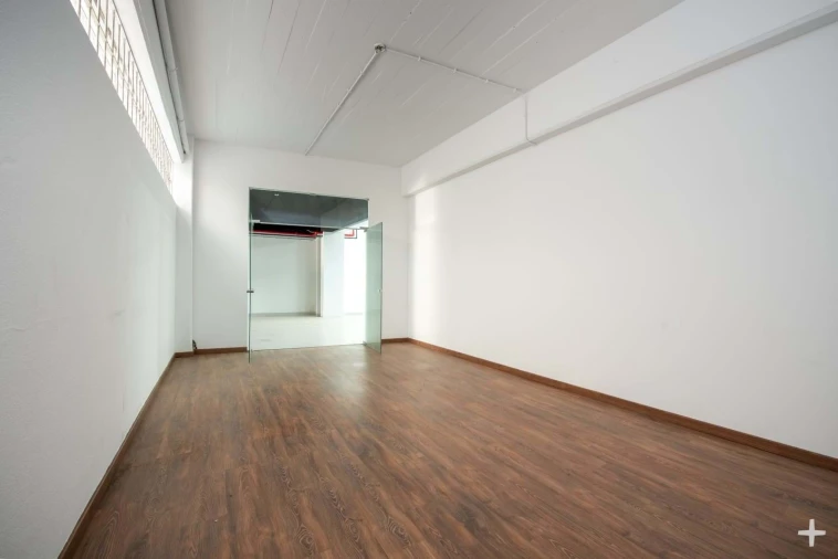 Armazém para Venda em São Domingos de Benfica Foto 8